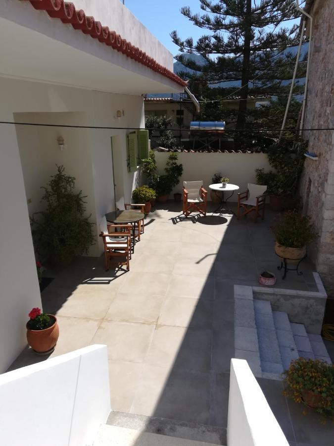 Ferienwohnung Danesi House Leonídion Exterior foto