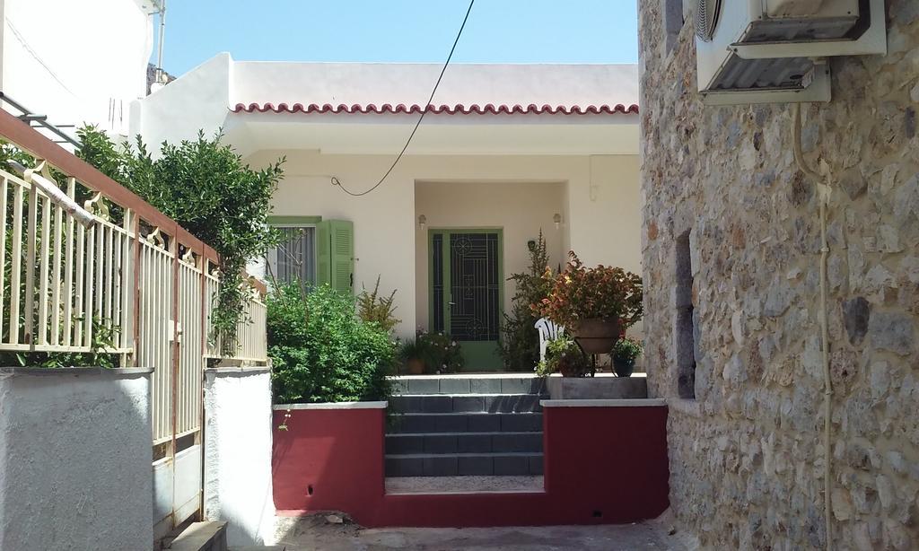 Ferienwohnung Danesi House Leonídion Exterior foto